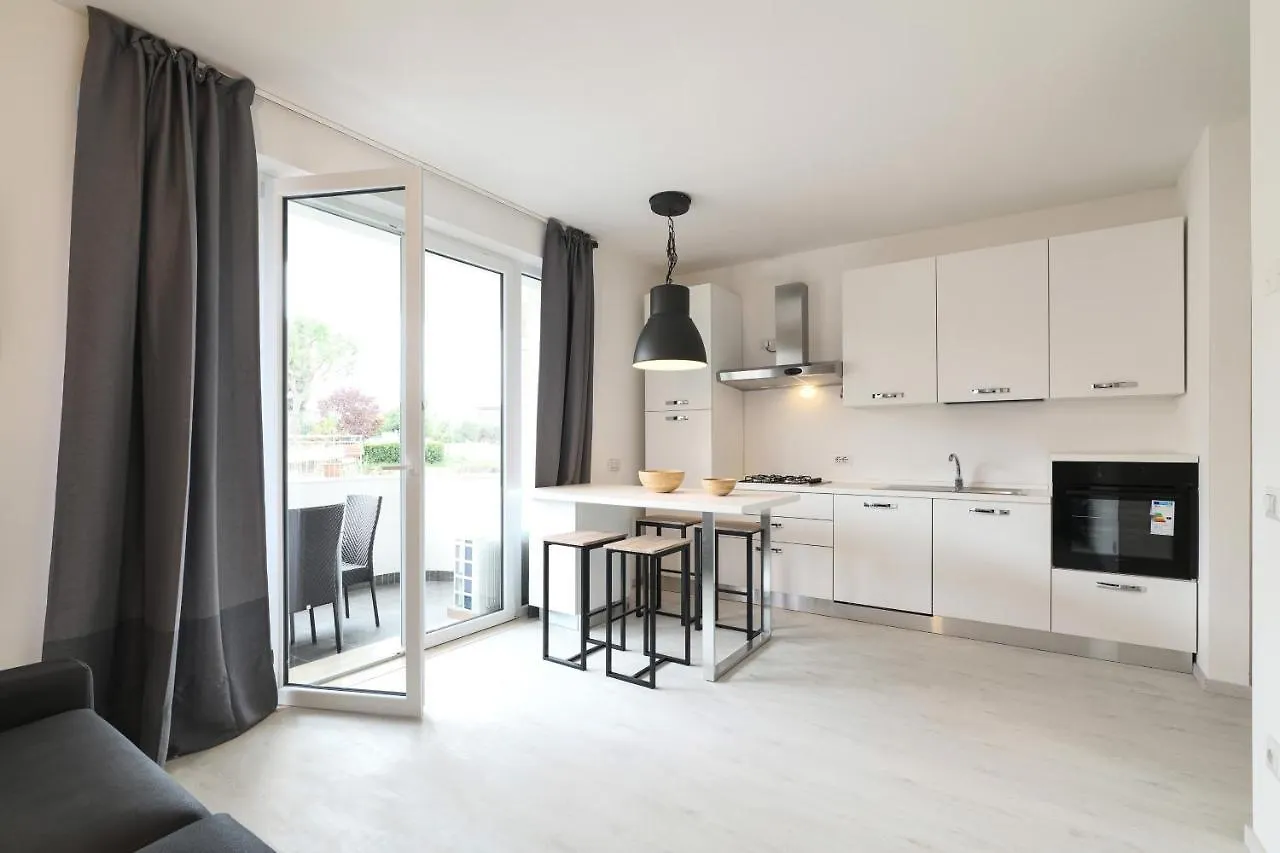 Borgo Degli Ulivi Residence Di Olympic Garda Lake 토스콜라노마데노