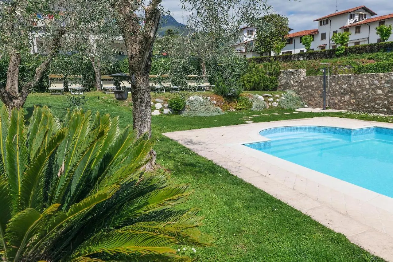 Borgo Degli Ulivi Residence Di Olympic Garda Lake 토스콜라노마데노 이탈리아